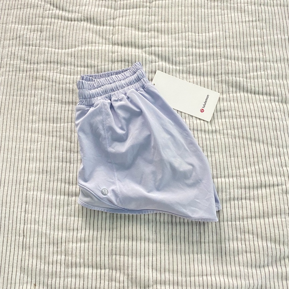 lululemon pastel blue hotty hot 4” shorts